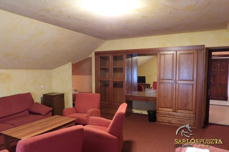 sarlospuszta 27868E1C3F4 01E9 E491 A73E E05812D6EC86 768x510