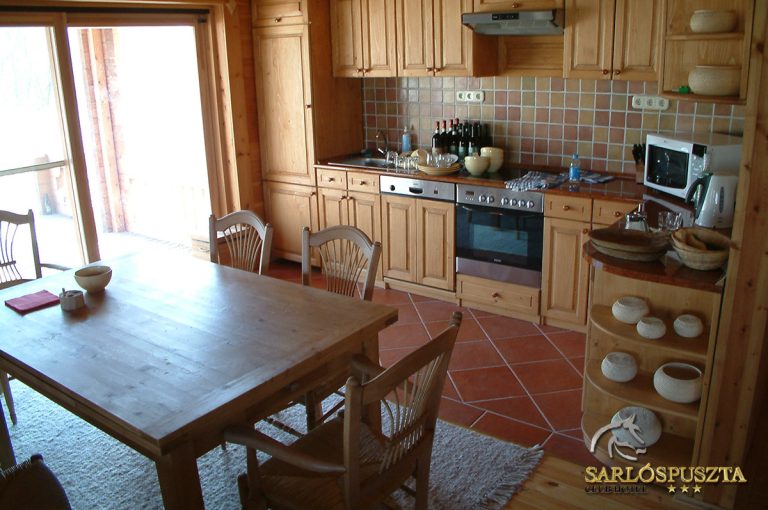 sarlospuszta 280E4B3DBD3 98E8 A245 C6A8 191F83B64621 768x510