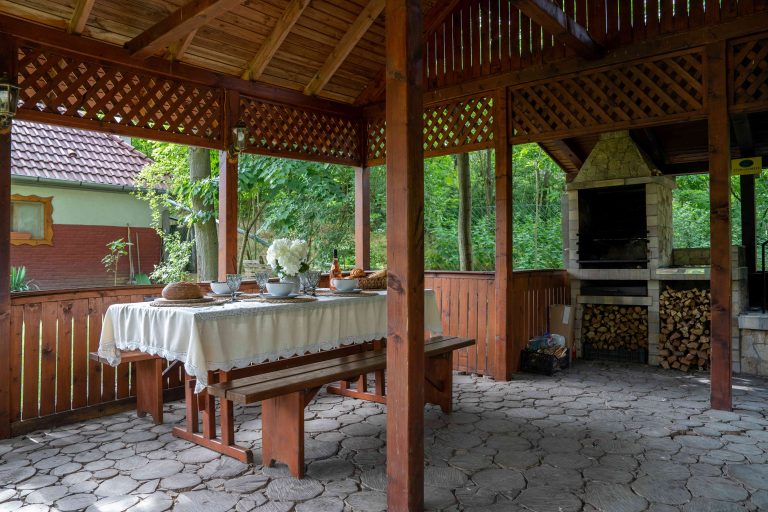 Filagoria gazebo 1. resized jpg 768x512