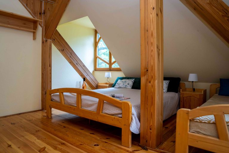 Vendeg haloszoba guest bedroom 3 768x512