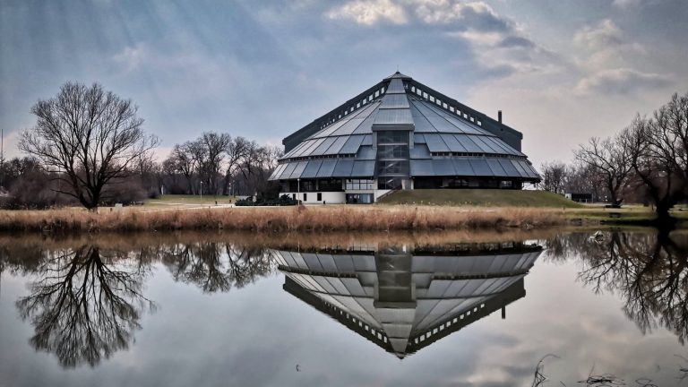 opusztaszer tortenelmi nemzeti emlekpark emlekhely mueum tavasz kitandulas csodalatosmagyarorszag 768x432